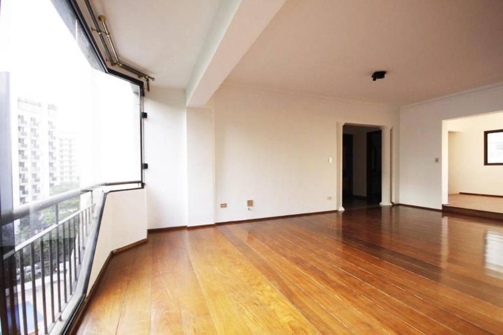 Apartamento à venda com 4 quartos, 218m² - Foto 2