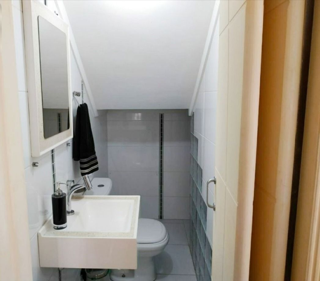 Sobrado à venda com 3 quartos, 170m² - Foto 1