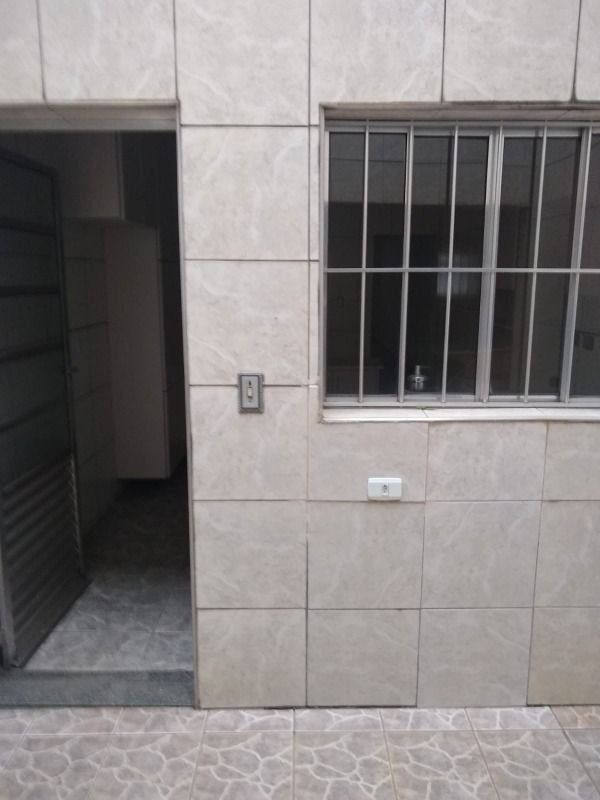 Sobrado à venda com 2 quartos, 190m² - Foto 17