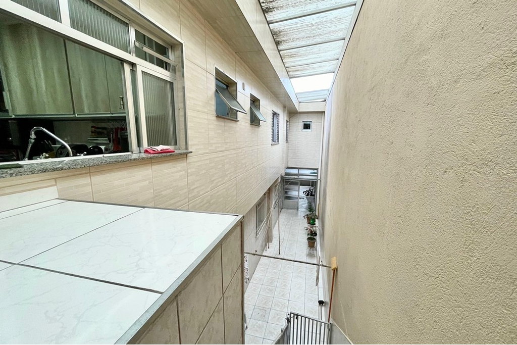 Casa à venda com 5 quartos, 309m² - Foto 35