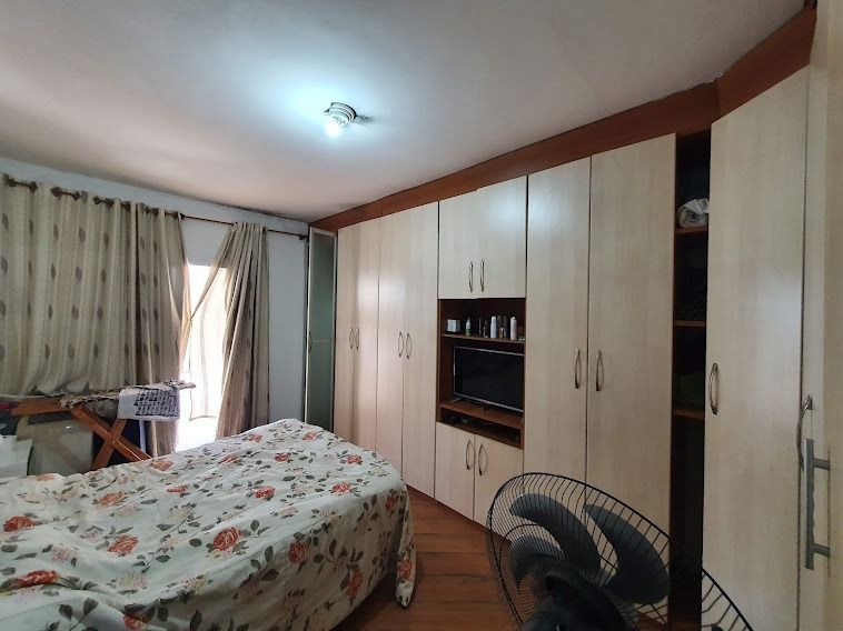 Sobrado à venda com 5 quartos, 306m² - Foto 24