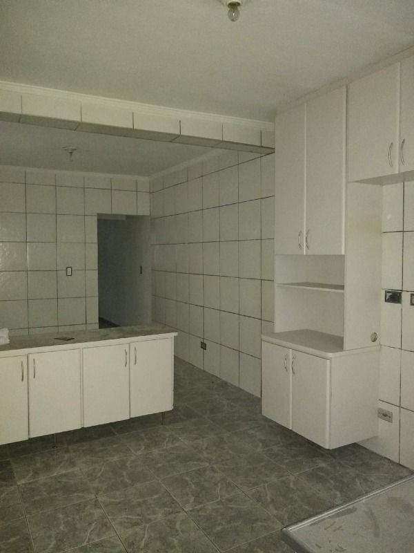 Sobrado à venda com 2 quartos, 190m² - Foto 8