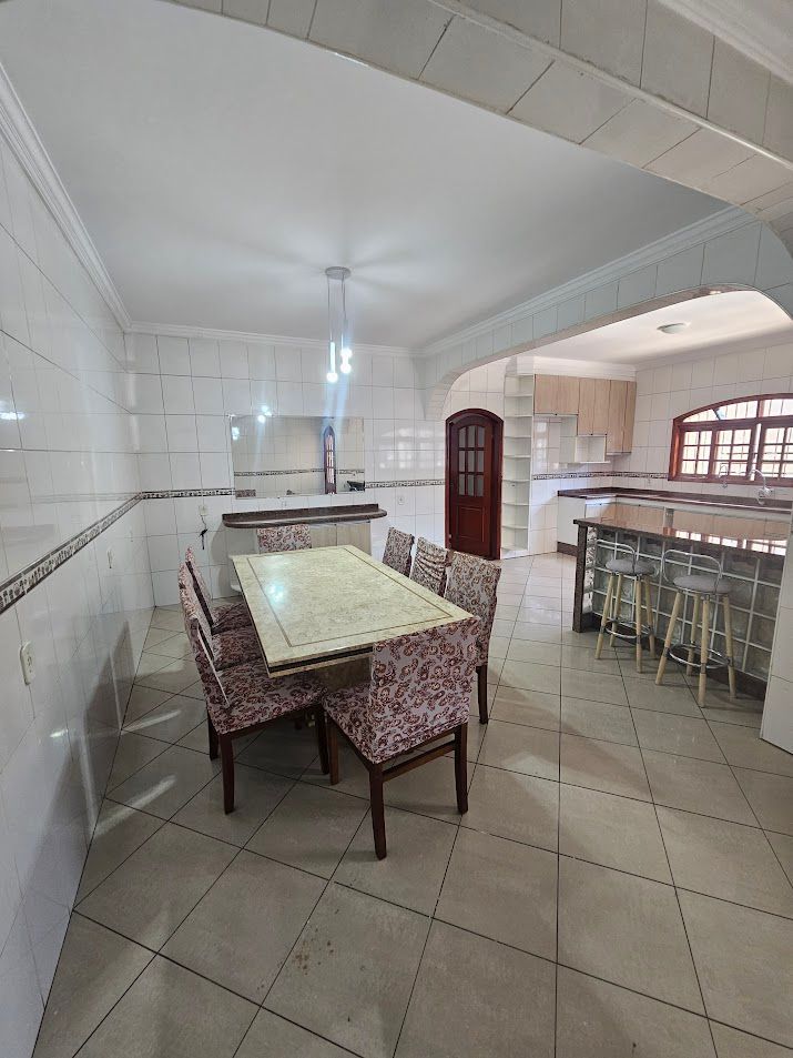 Sobrado à venda com 5 quartos, 300m² - Foto 14