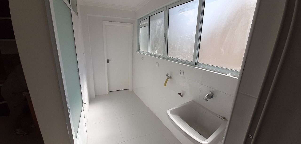 Apartamento à venda com 2 quartos, 81m² - Foto 3