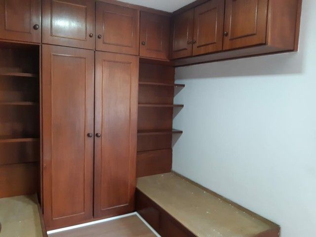 Apartamento à venda com 2 quartos, 70m² - Foto 9