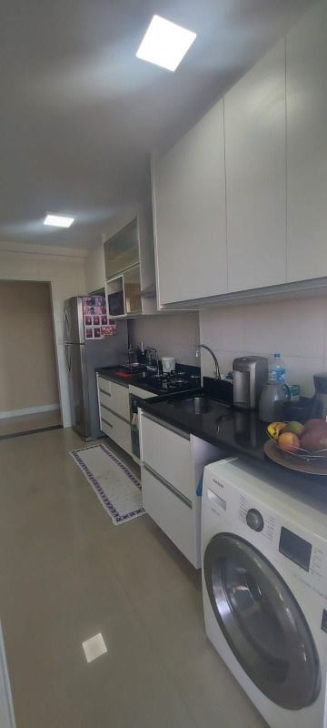 Apartamento à venda com 2 quartos, 68m² - Foto 5