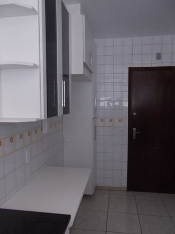 Apartamento à venda com 2 quartos, 66m² - Foto 6