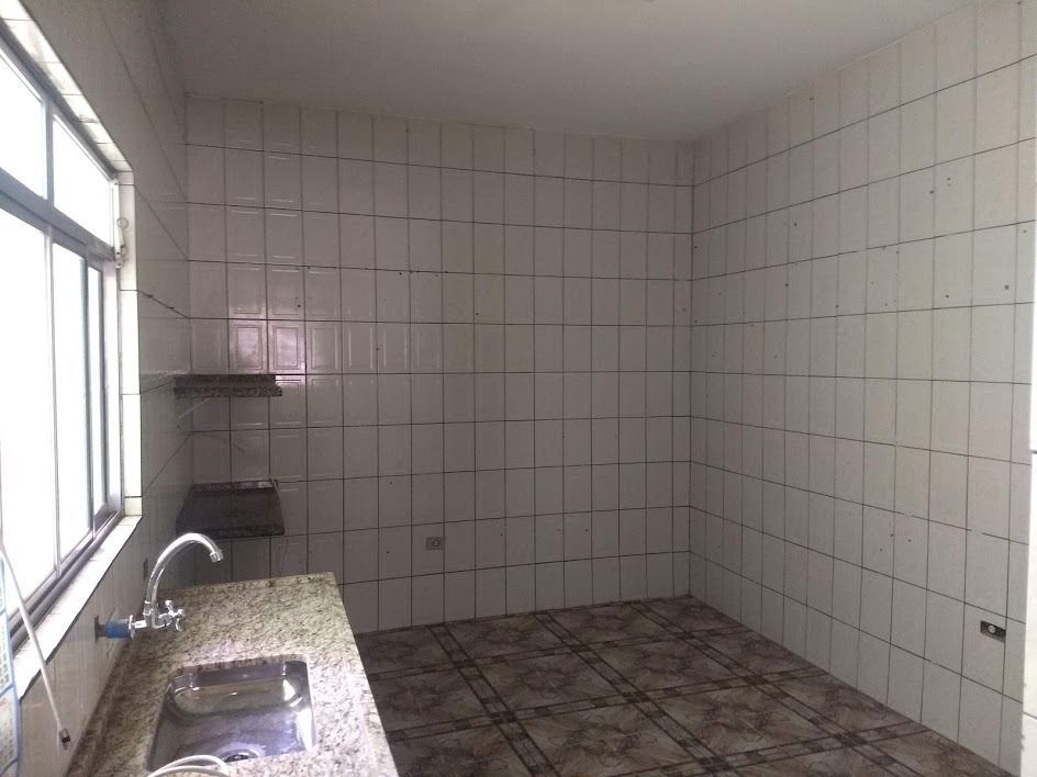 Sobrado à venda com 3 quartos, 150m² - Foto 2