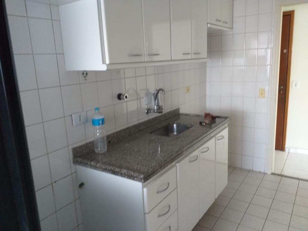 Apartamento à venda com 2 quartos, 75m² - Foto 12