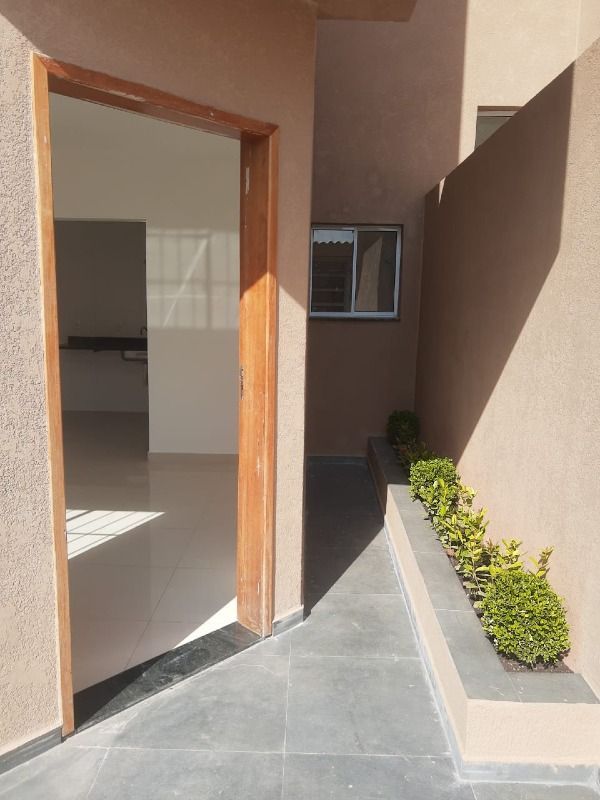 Casa à venda com 3 quartos, 64m² - Foto 5