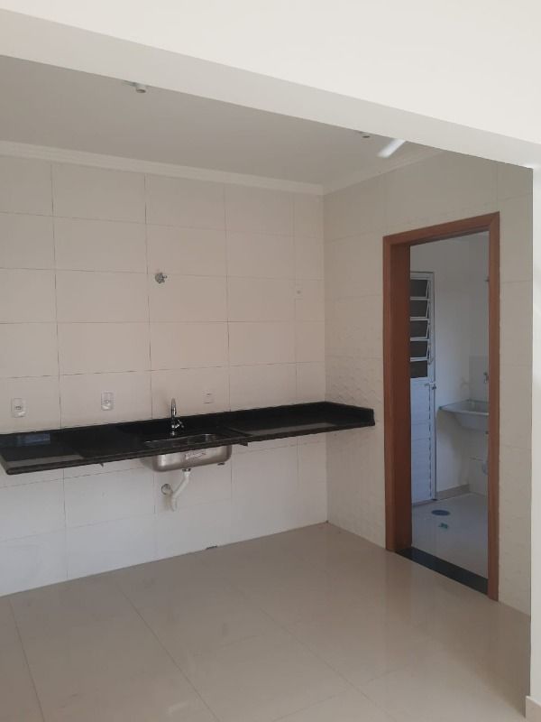 Casa à venda com 3 quartos, 64m² - Foto 15