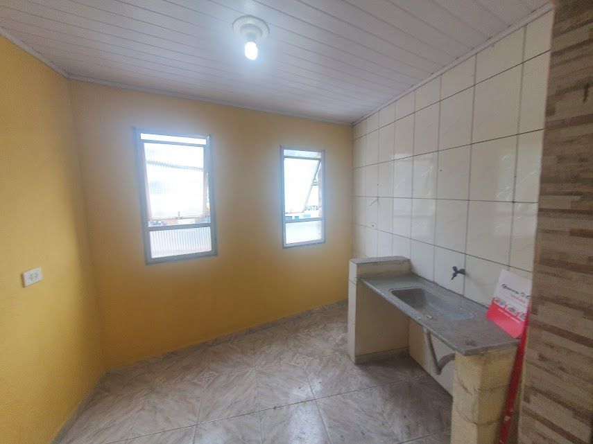 Casa para alugar com 1 quarto, 60m² - Foto 7