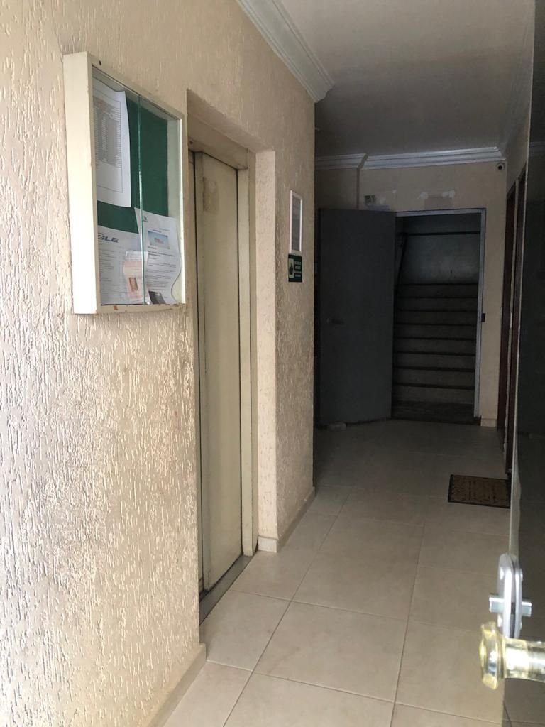 Apartamento à venda com 2 quartos, 64m² - Foto 12