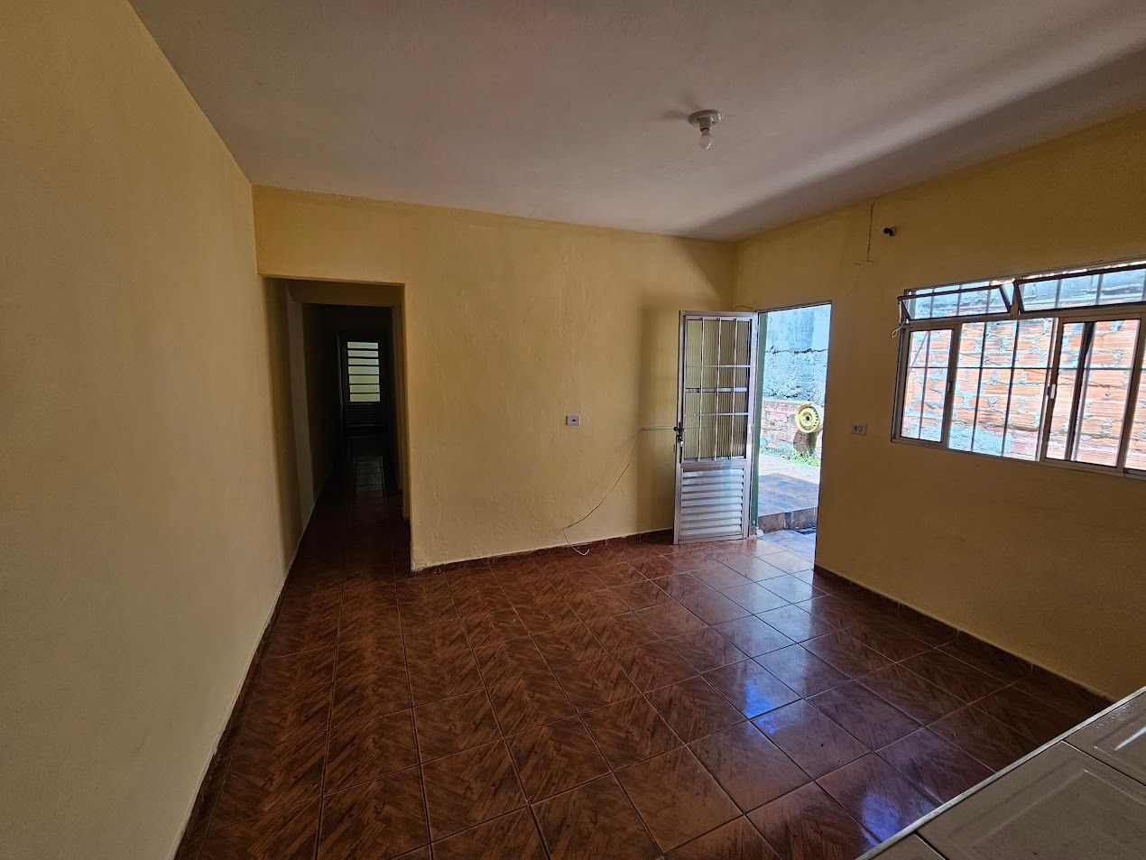 Casa para alugar com 2 quartos, 90m² - Foto 9