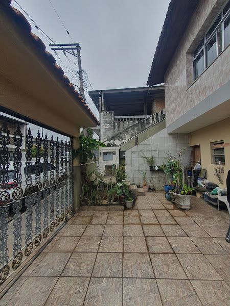 Casa à venda com 3 quartos, 215m² - Foto 14