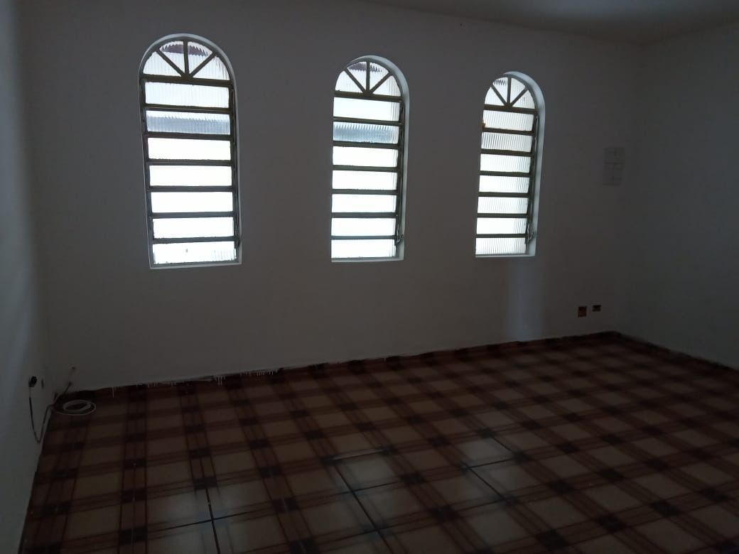 Casa à venda com 3 quartos, 200m² - Foto 3