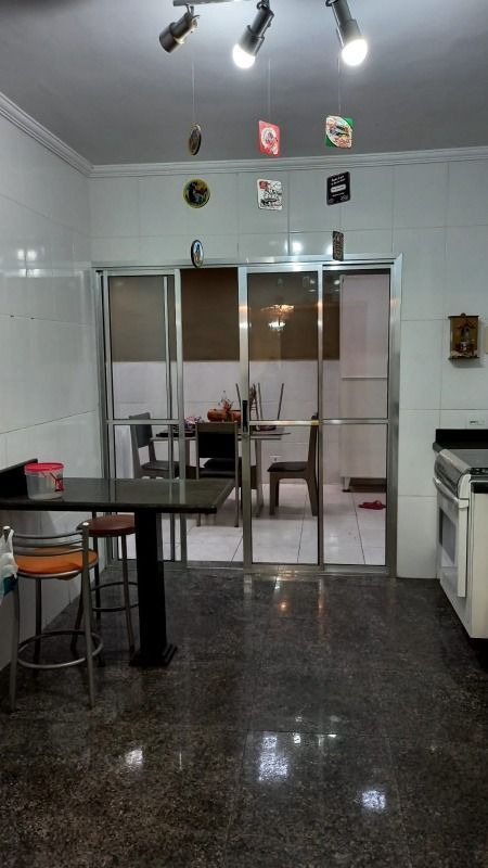 Sobrado à venda com 2 quartos, 123m² - Foto 12