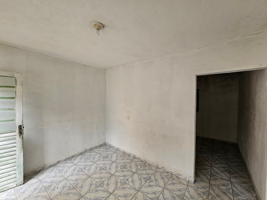 Casa à venda com 4 quartos, 200m² - Foto 14