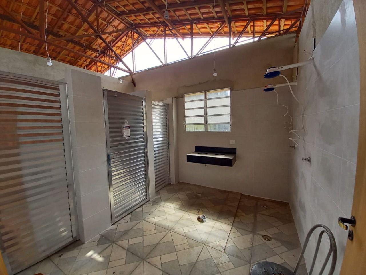 Fazenda à venda com 3 quartos, 105000m² - Foto 1