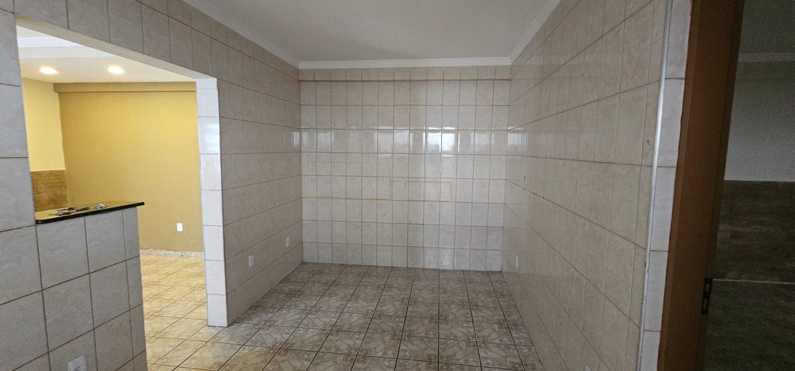 Casa para alugar com 1 quarto, 60m² - Foto 2