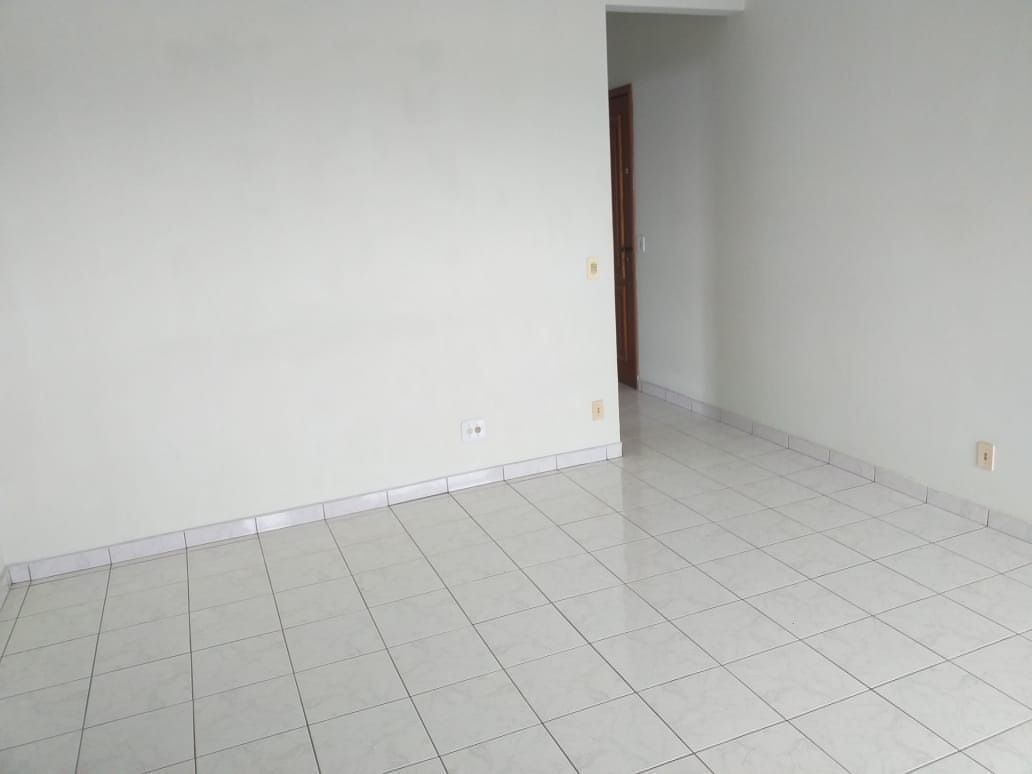 Apartamento à venda com 2 quartos, 75m² - Foto 23