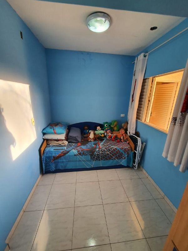 Casa à venda com 2 quartos, 89m² - Foto 2