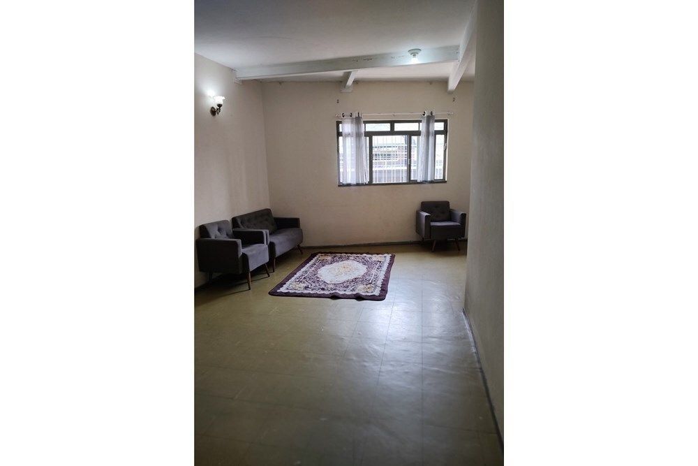 Casa à venda com 2 quartos, 200m² - Foto 3