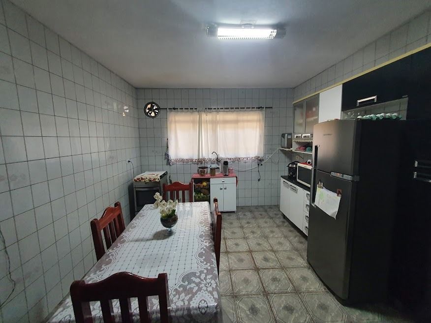 Sobrado à venda com 3 quartos, 226m² - Foto 17