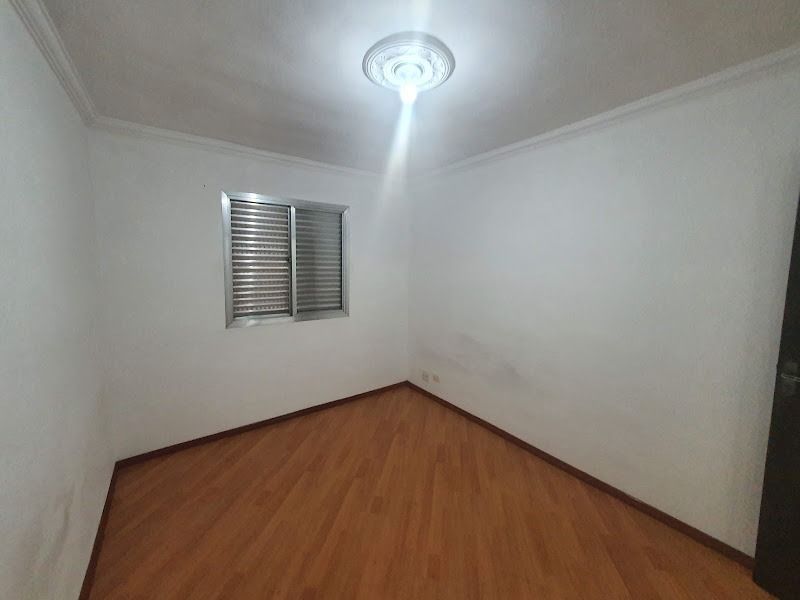 Apartamento à venda com 2 quartos, 60m² - Foto 3