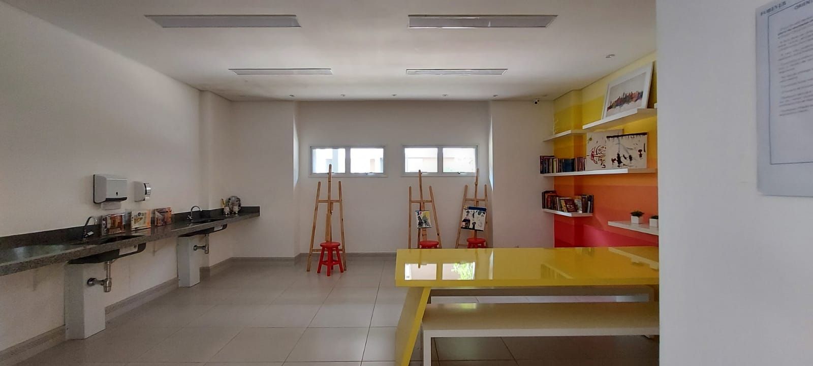 Apartamento à venda com 2 quartos, 64m² - Foto 4