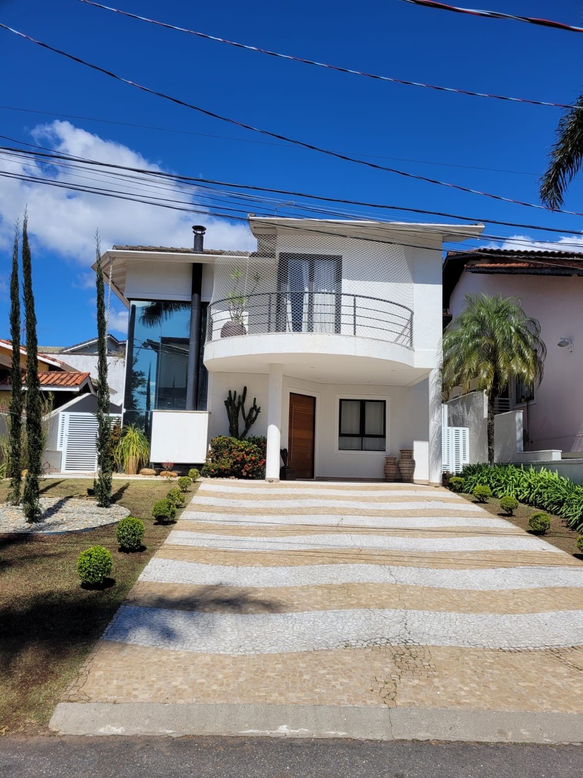 Sobrado, 3 quartos, 270 m² - Foto 1