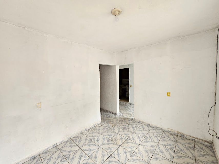 Casa à venda com 4 quartos, 200m² - Foto 15