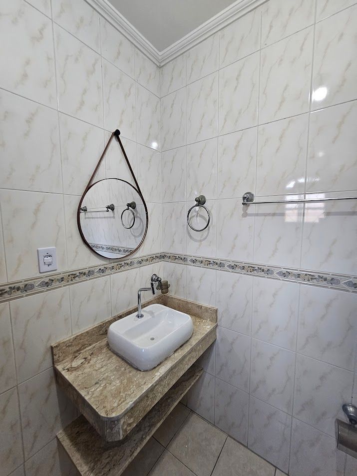 Sobrado à venda com 5 quartos, 300m² - Foto 31