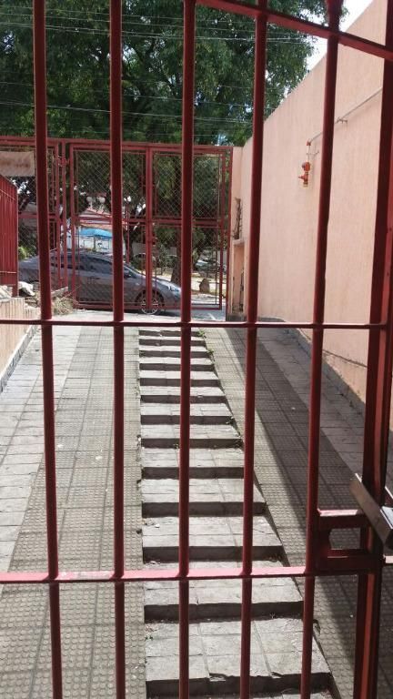 Sobrado para alugar com 4 quartos, 502m² - Foto 1