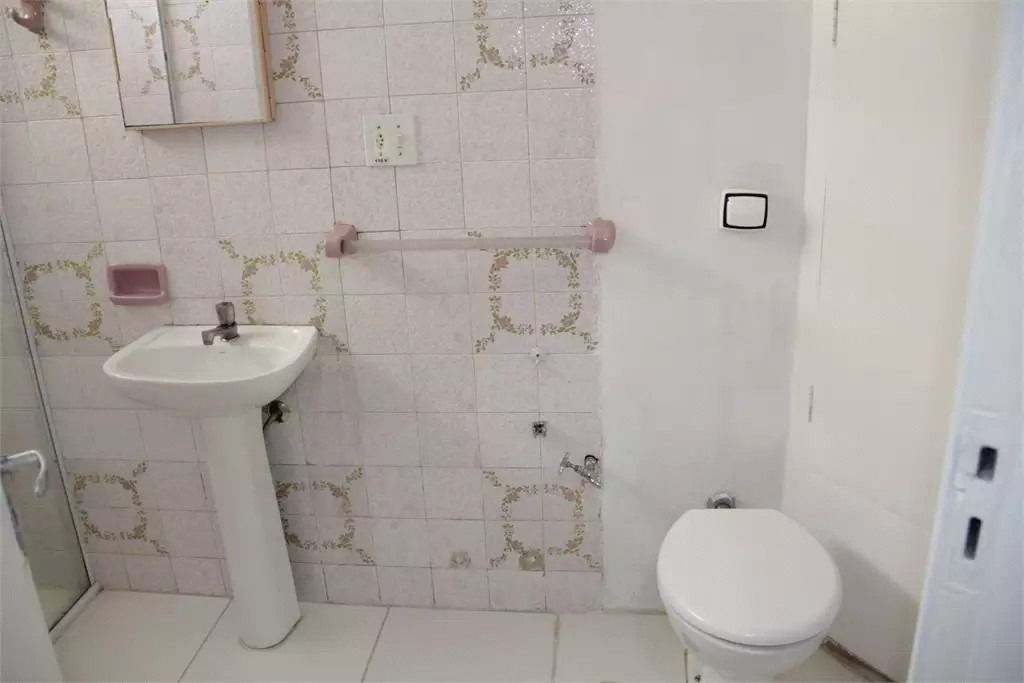 Apartamento à venda com 2 quartos, 65m² - Foto 19