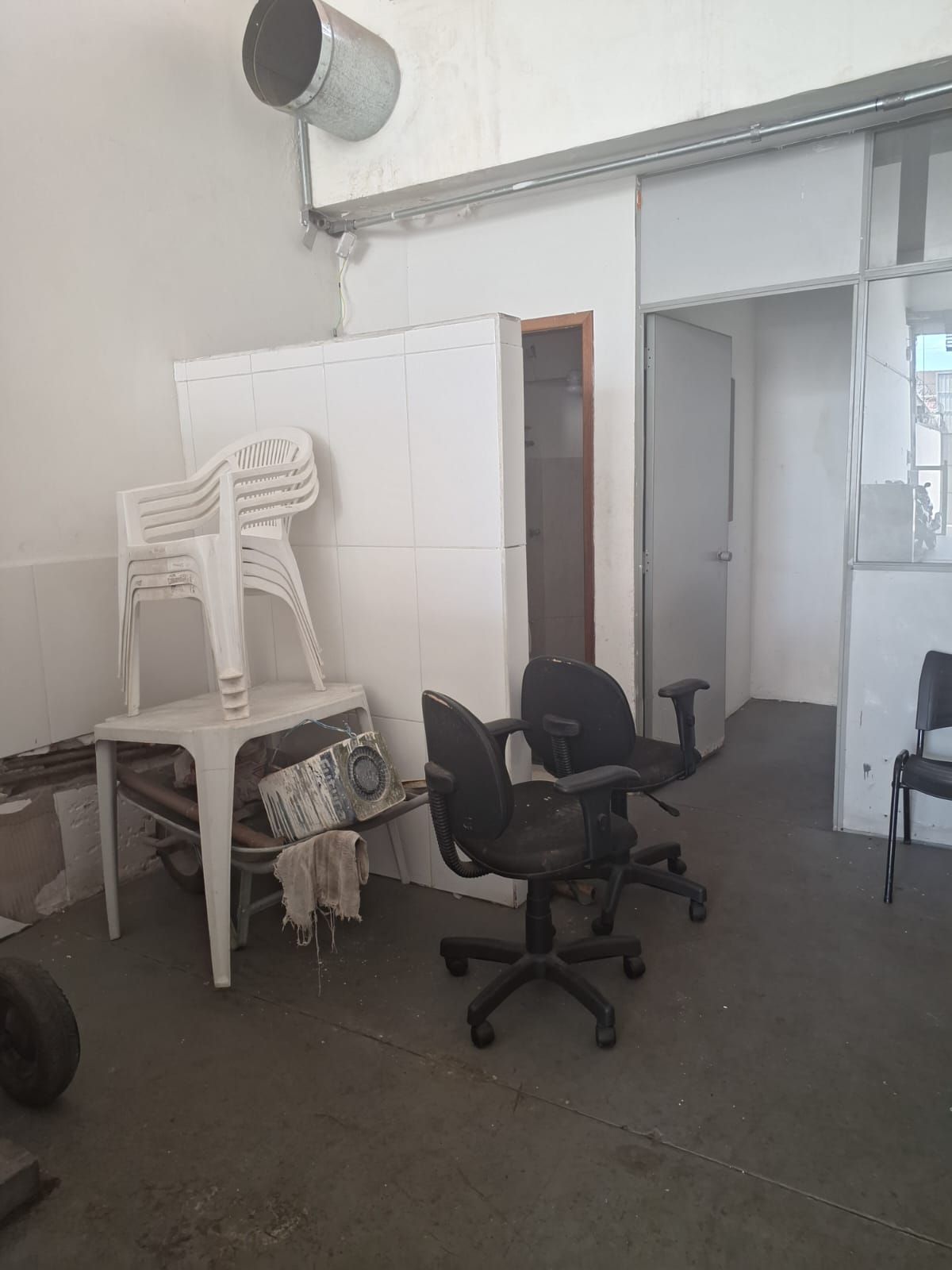 Depósito-Galpão-Armazém para alugar com 1 quarto, 150m² - Foto 2