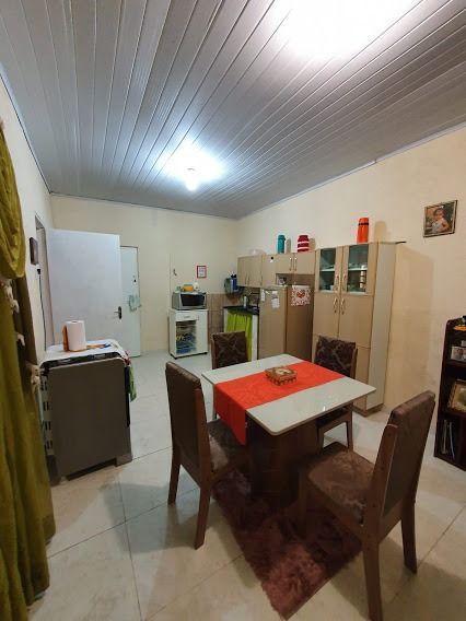 Casa à venda com 1 quarto, 100m² - Foto 8