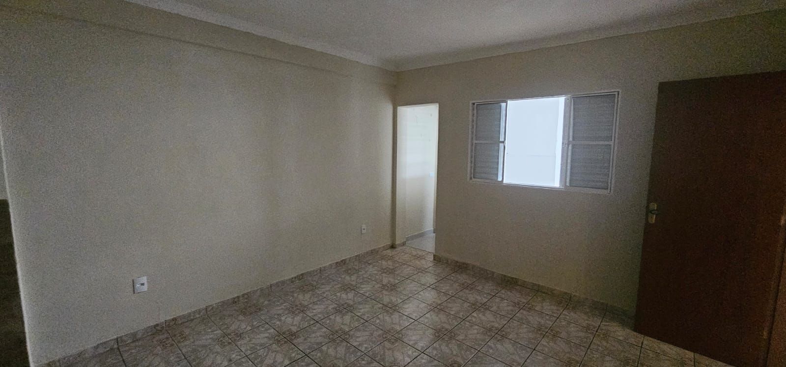 Casa para alugar com 1 quarto, 60m² - Foto 7