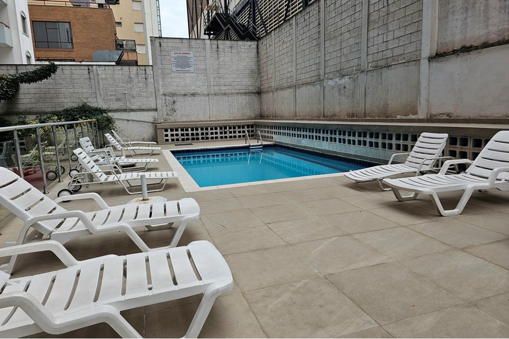 Apartamento à venda com 3 quartos, 85m² - Foto 4