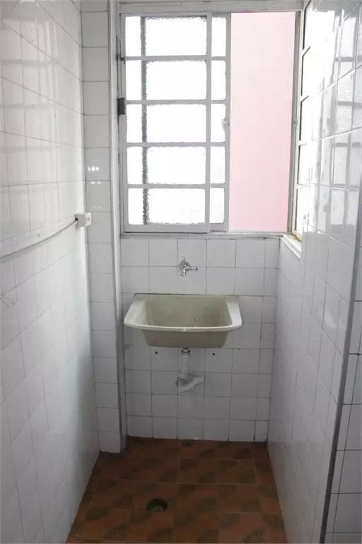 Apartamento à venda com 2 quartos, 65m² - Foto 18