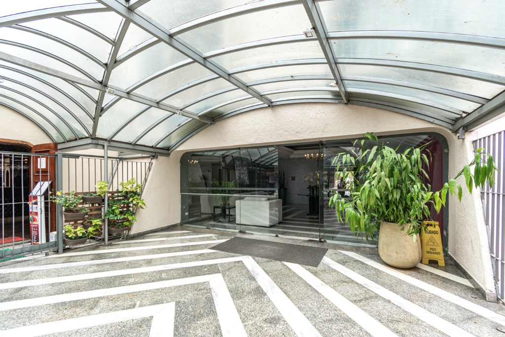 Apartamento à venda com 1 quarto, 55m² - Foto 3