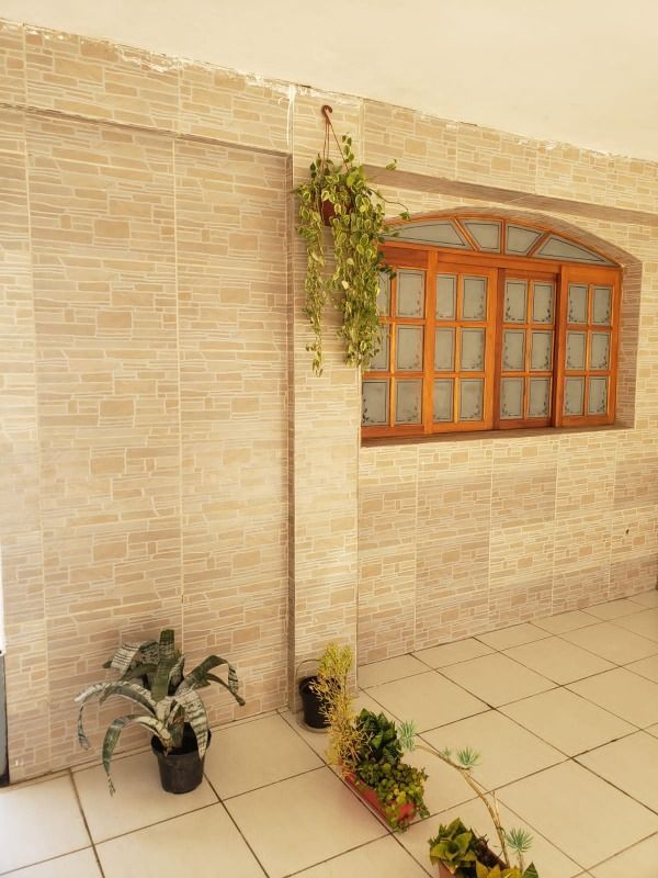 Casa à venda com 3 quartos, 182m² - Foto 4