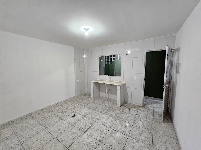 Casa para alugar com 1 quarto, 45m² - Foto 6