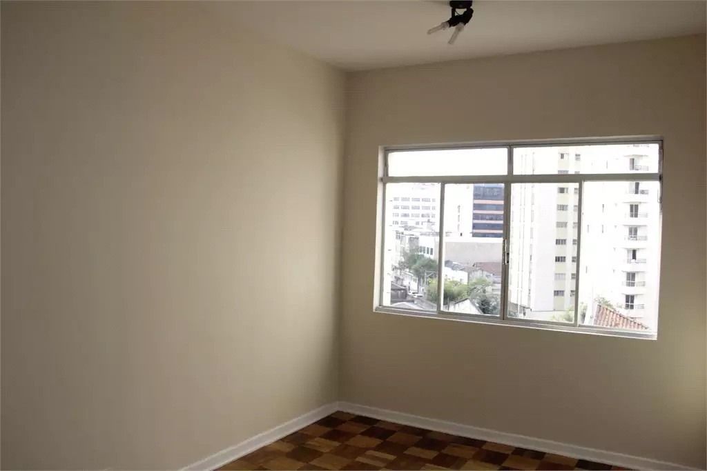 Apartamento à venda com 2 quartos, 65m² - Foto 9