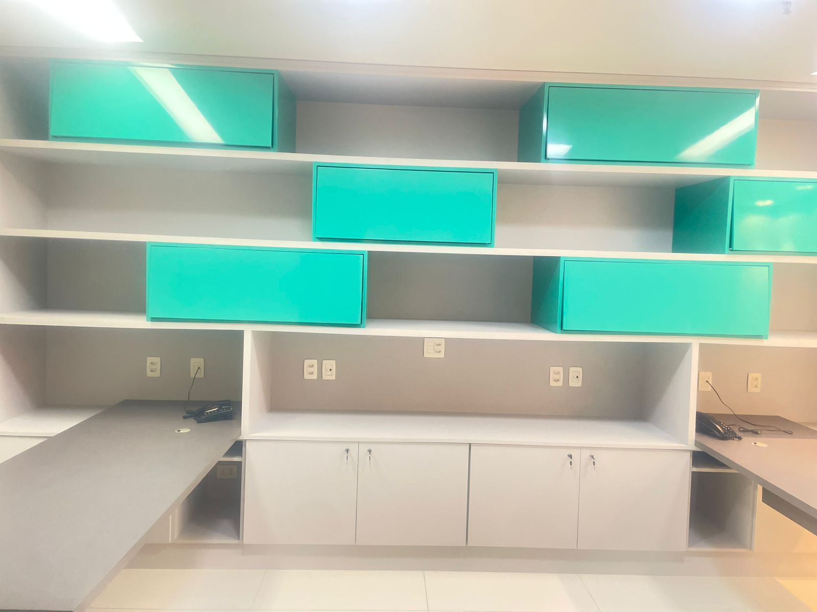 Conjunto Comercial-Sala à venda e aluguel com 1 quarto, 53m² - Foto 2