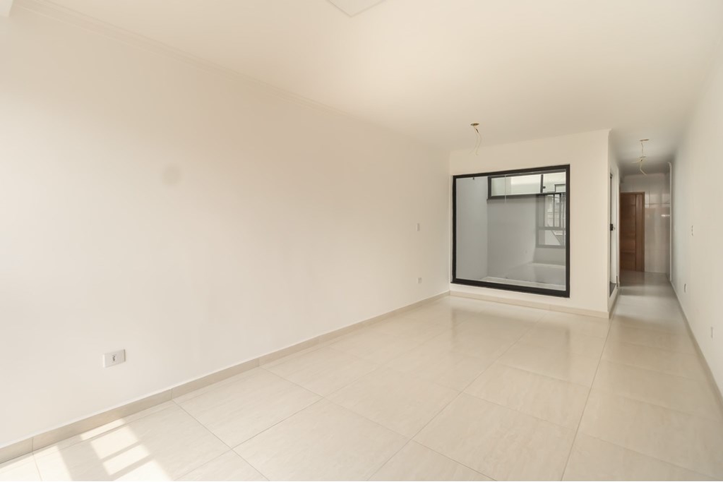 Casa à venda com 3 quartos, 105m² - Foto 4