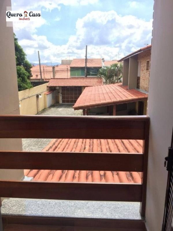 Sobrado à venda com 2 quartos, 110m² - Foto 3