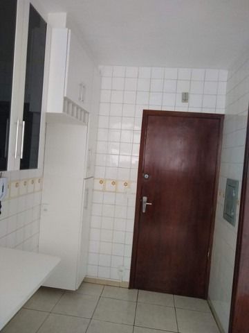 Apartamento à venda com 2 quartos, 66m² - Foto 11