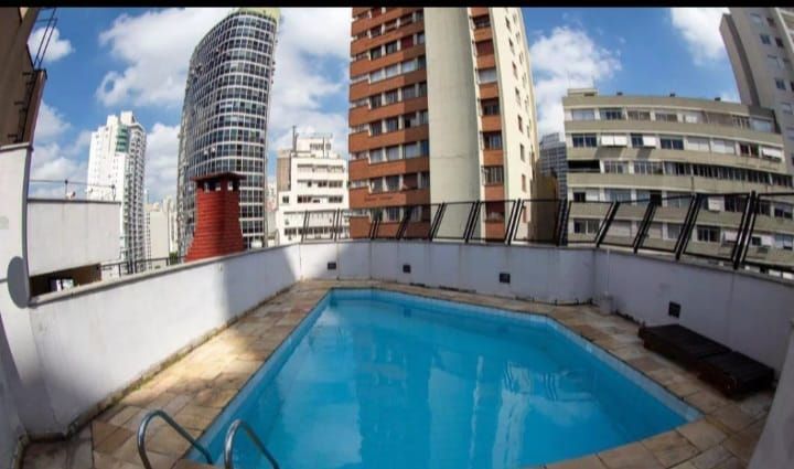 Apartamento à venda com 1 quarto, 32m² - Foto 2