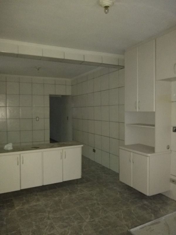 Sobrado à venda com 2 quartos, 190m² - Foto 15